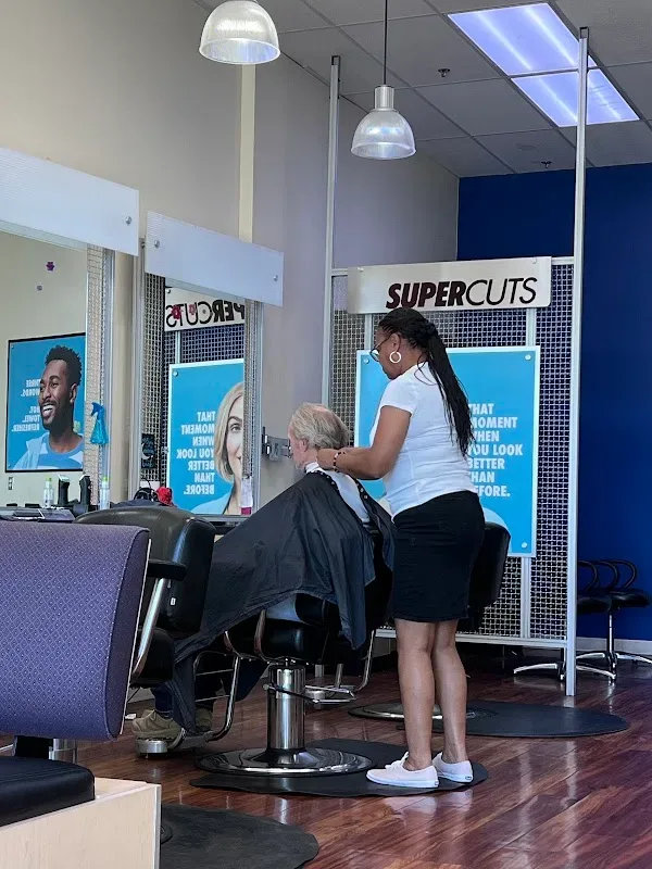 SUPERCUTS — Hair salon in North Las Vegas